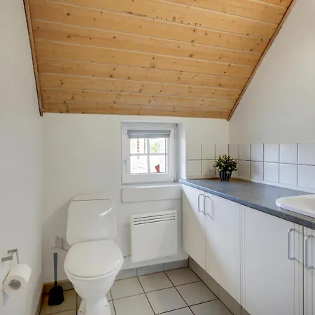 Ferienhaus Haustierfreundliches Haus In Mit *