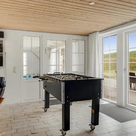 Pet Friendly In With Sauna بيت للعطل