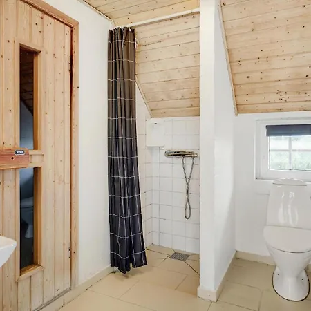 Casa de Férias Pet Friendly In With Sauna Hvide Sande